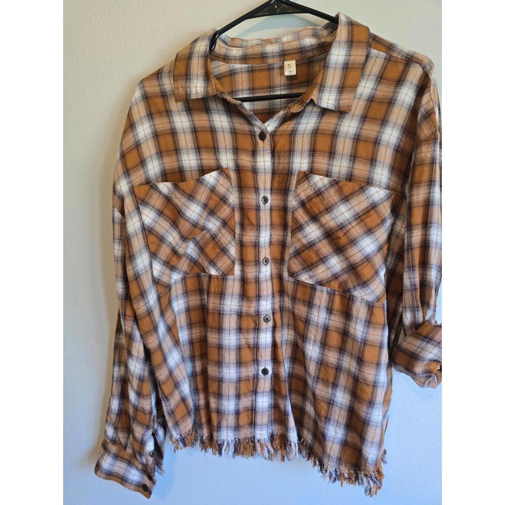 Gilded Intent Distressed Oversized Tan Plaid Buttondown Long Sleeve (M)